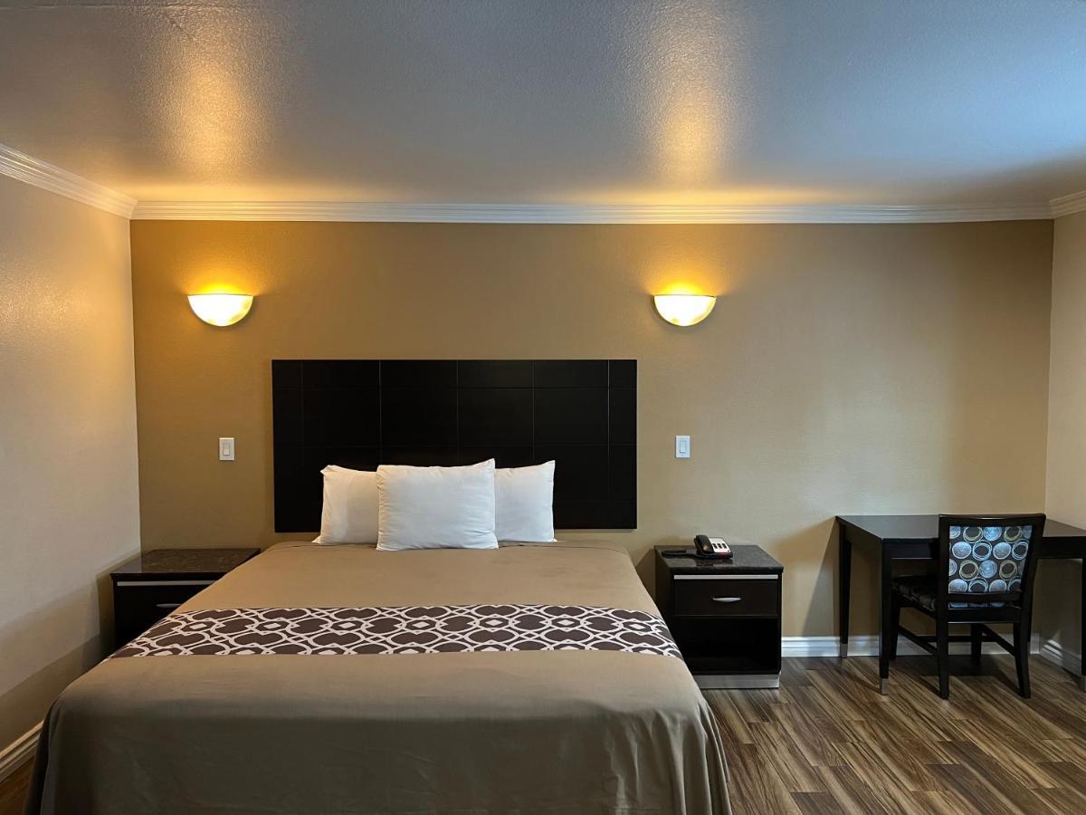 Walnut Inn & Suites West Covina Exterior foto