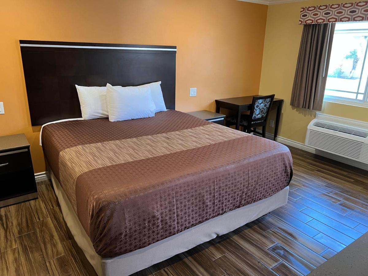 Walnut Inn & Suites West Covina Exterior foto