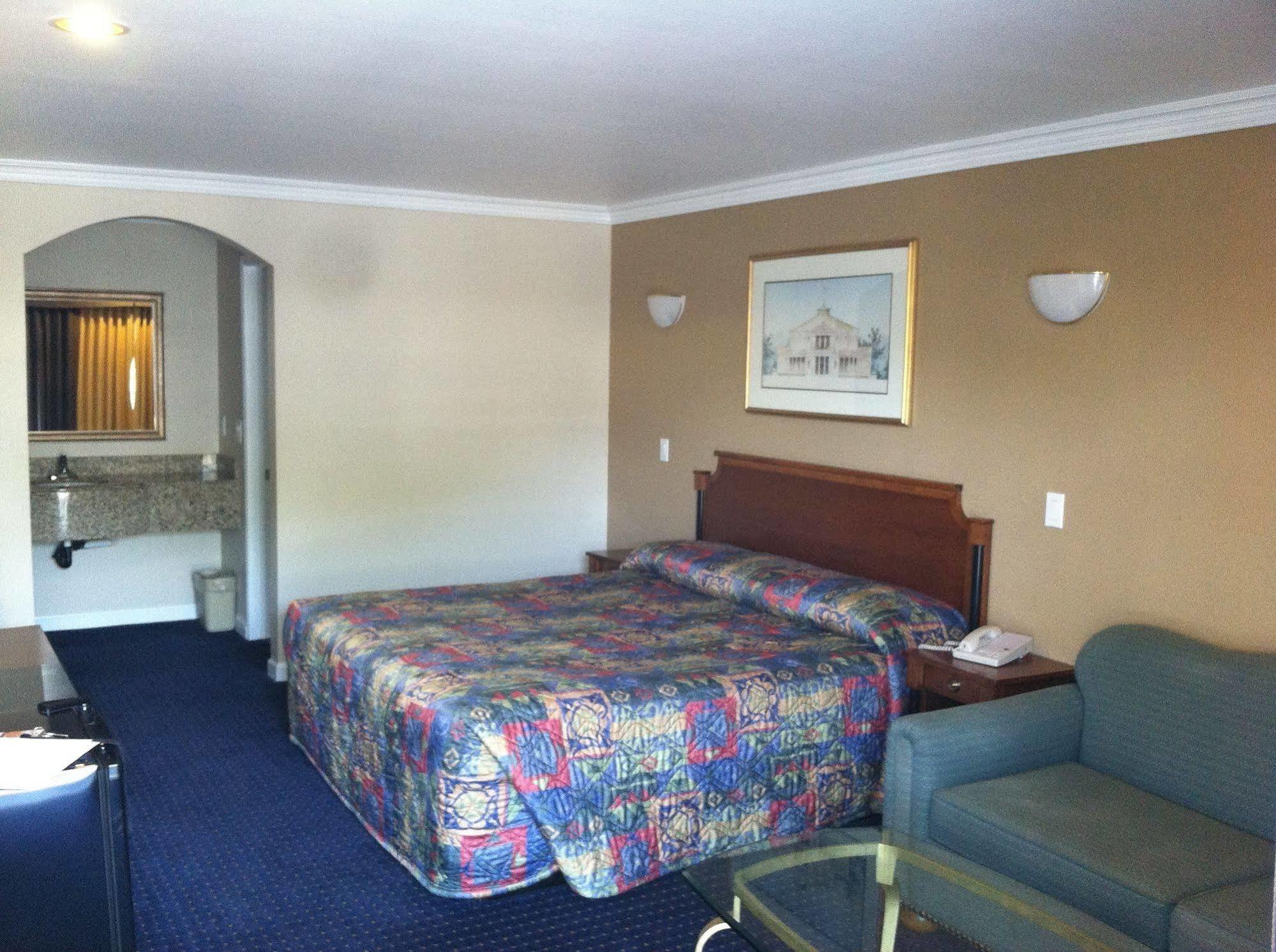 Walnut Inn & Suites West Covina Exterior foto